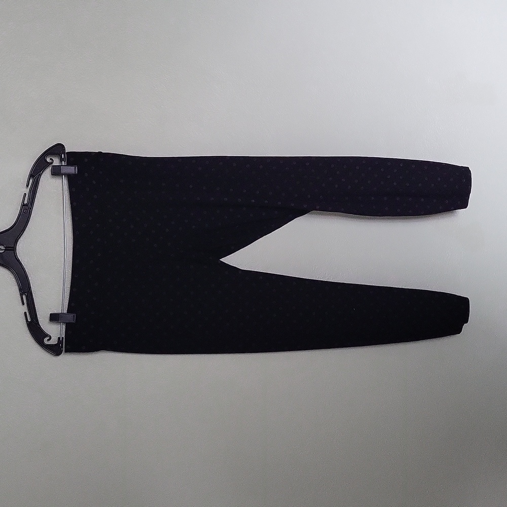 CLOSET BLOWOUT!  LOFT Outlet polka dot leggings